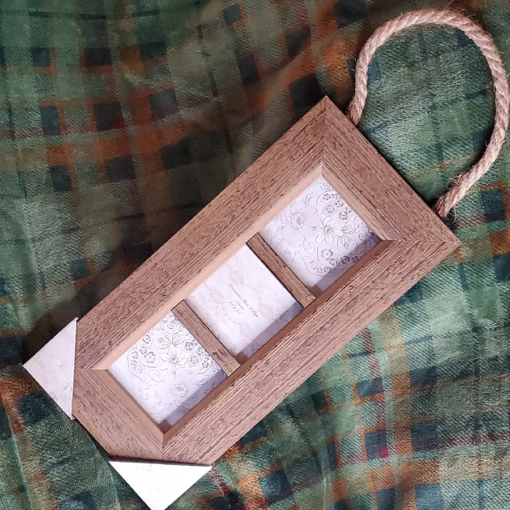 Rustic Brown Hanging Photo Frame‎